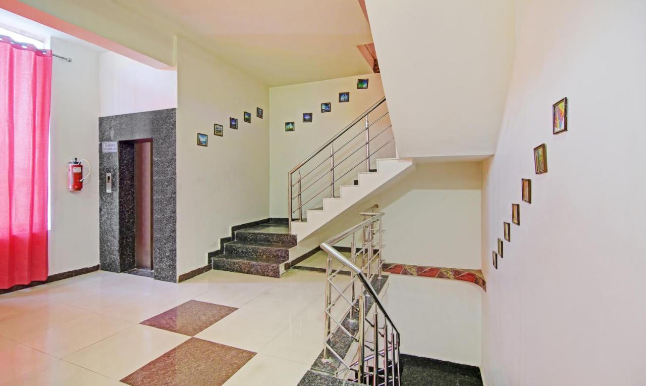 Itsy By Treebo - Royale Inn Mirát Kültér fotó
