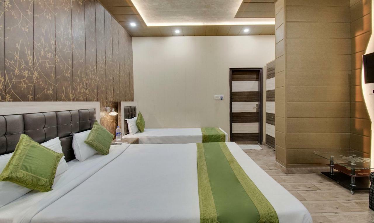 Itsy By Treebo - Royale Inn Mirát Kültér fotó