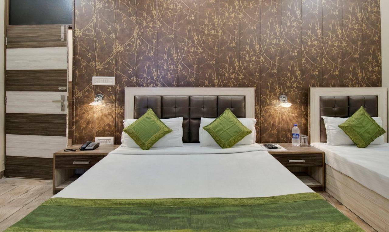 Itsy By Treebo - Royale Inn Mirát Kültér fotó