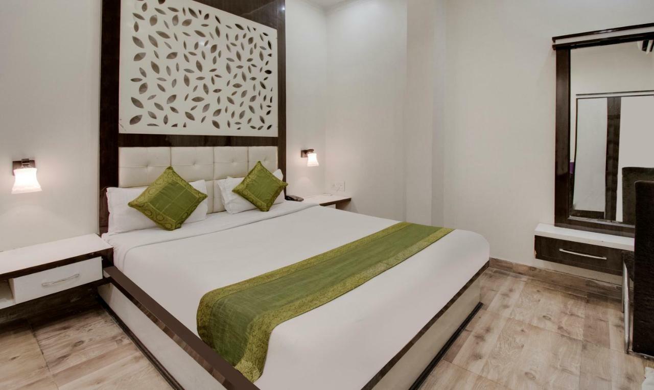 Itsy By Treebo - Royale Inn Mirát Kültér fotó